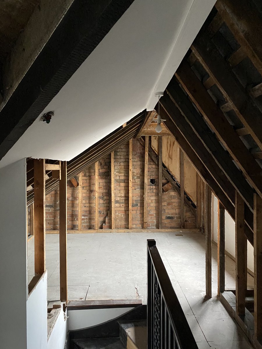 TheTapEndDesign's tweet photo. We visited a beautiful home today, undergoing a full renovation in the New Year - we love a good before pic!
This space will be a bathroom featuring a freestanding tub ๐๐ฝ
#HomeReno #BathroomDesign #BeforePics https://t.co/lLgC2OB2vE