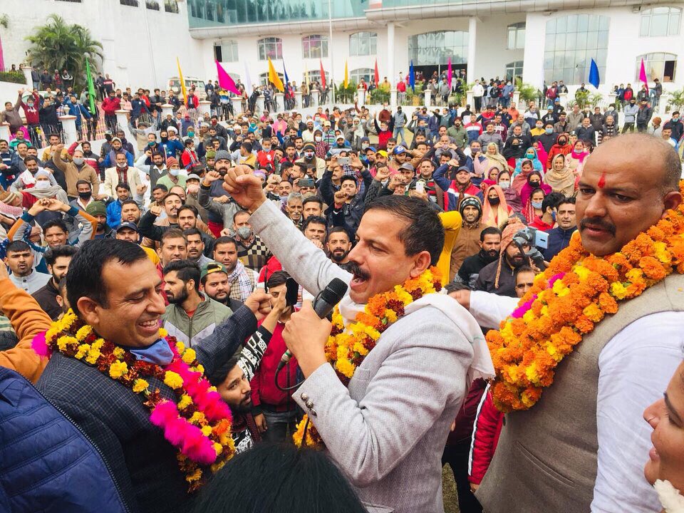 BalwantMankotia's tweet image. Huge gathering at Tikri &amp;amp; Udhampur. 

#PanthersParty

#JKNPP4Udhampur
#JKNPP4Development