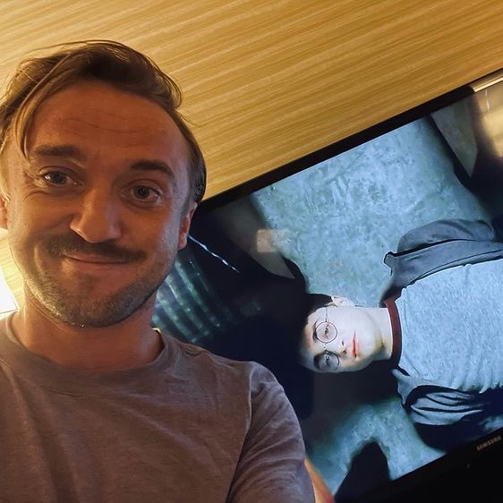 EiProfeta's tweet photo. Alguien: ¿Cuando vas a superar Harry Potter?

Yo: Cuando Tom Felton lo haga. https://t.co/zDfri7f3Tz