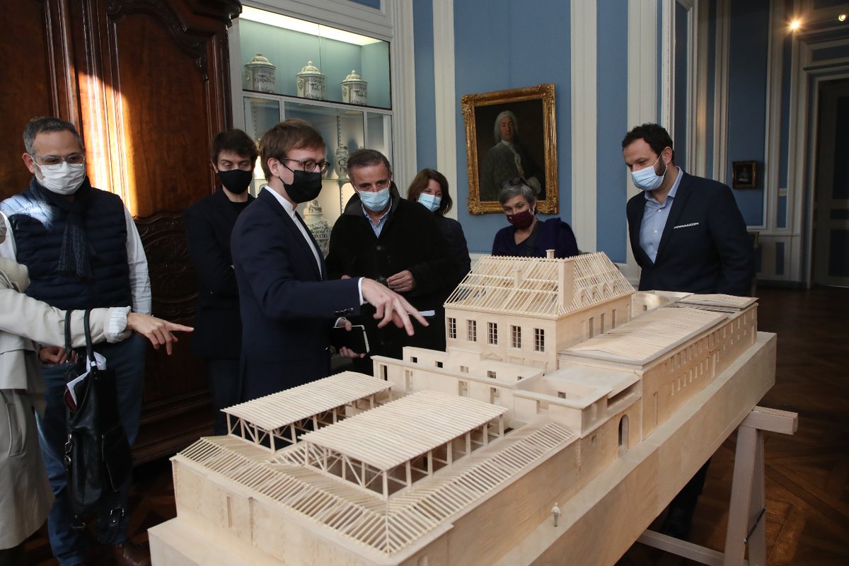 PierreHurmic's tweet photo. Visite au @madd_Bordeaux : présentation du projet de travaux du musée des arts décoratifs et du design par sa directrice @constancerubini et par le cabinet Antoine Dufour Architectes, prix Equerre d'argent 1er projet 2019, pour donner à #Bordeaux un lien en pointe sur le design https://t.co/w8h8zNMM6J