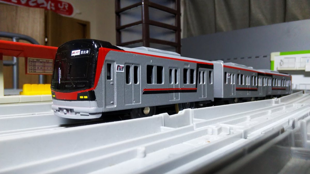 じょーがさきabc 東京メトロ8000系 半蔵門線 一番時間かかった今回の力作 種車はなんとなく前面が似てるかなってことで京急00形 種車の変な窓割を修正したり パープルの塗料を調色したりと結構疲れました 動力は新メカなので 安定の性能で じょーがさきabc 東京メトロ8000系 半蔵門線 一番時間かかった今回の力作 種車はなんとなく前面が似てるかなってことで京急00形 種車の変な窓割を修正したり パープルの塗料を調色したりと結構疲れました 動力は新メカなので 安定の性能で