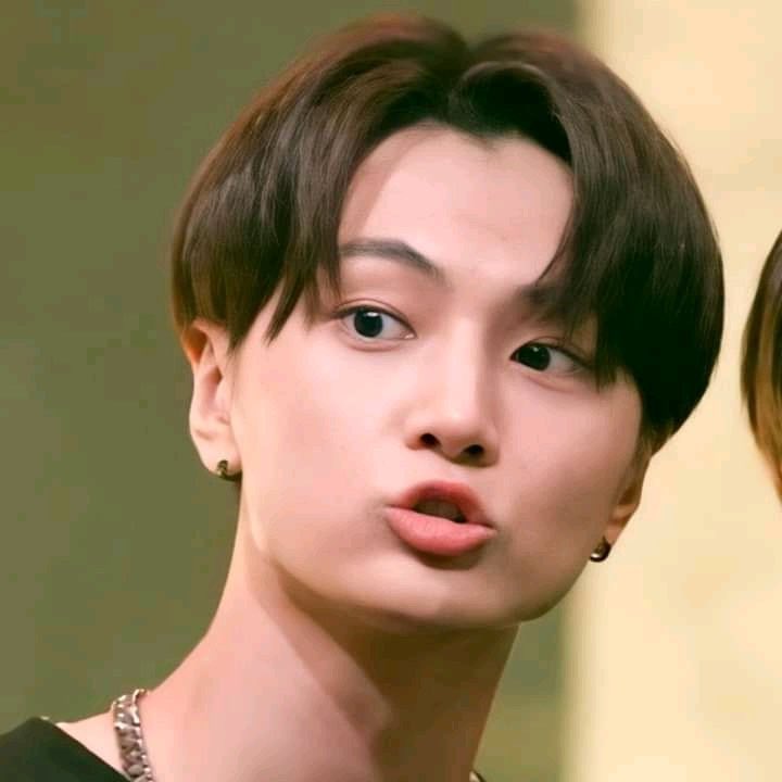 jay’s pout : a devastating thread