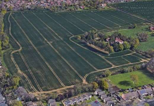 Kent_Online's tweet photo. Cllrs and campaigners clash over highways safety and congestion at public inquiry over 400 homes in #Otham https://t.co/GYjyOoQtXU https://t.co/XyKBsT7oaR