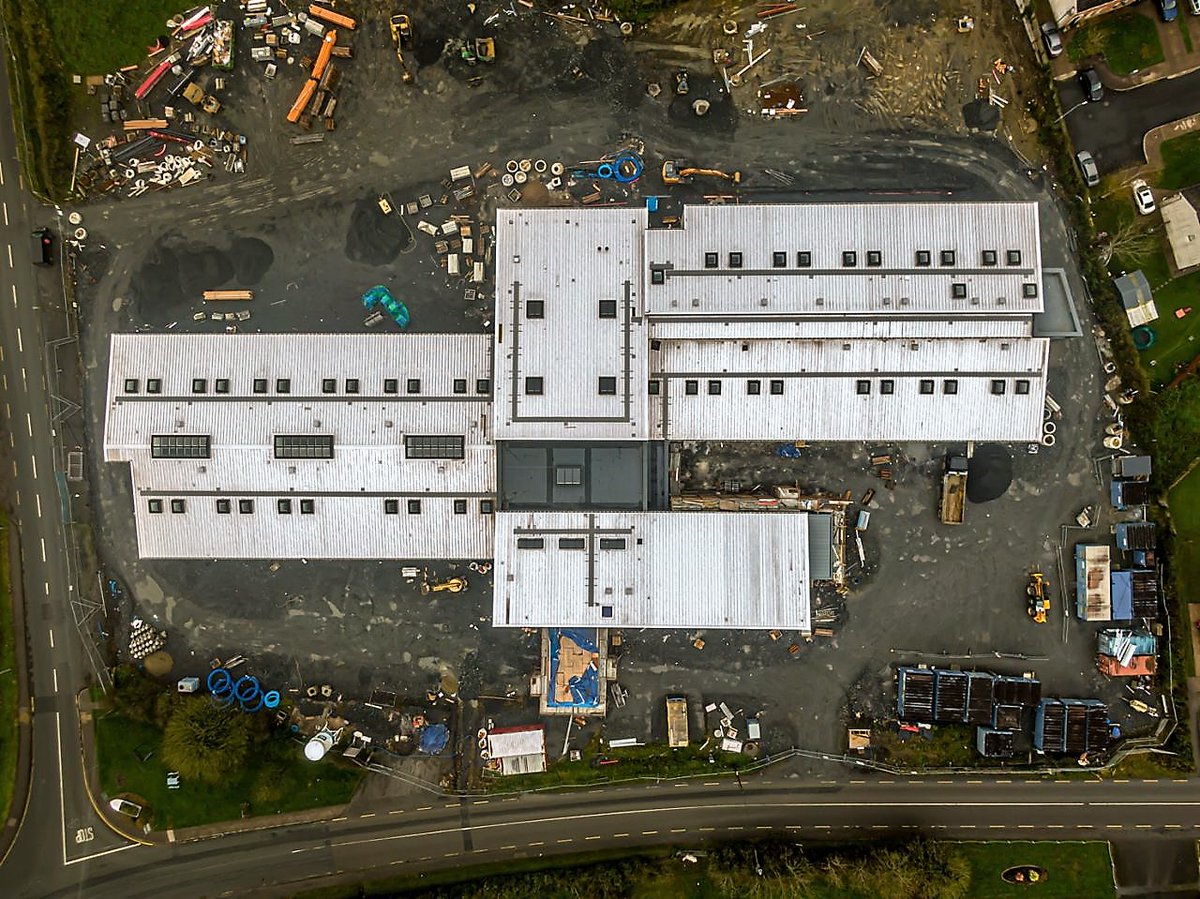 apa_systems's tweet photo. Holy Family School in Cootehill #Cavan is nearing completion. APA's ST70 #windows and #doors are being installed by Mc Mullan O'Donnell. This €13 million special education school is designed by @TODDArchitects.
#schoolwindows #fenestration #aluminiumwindows #highperformance https://t.co/y3mZoABays