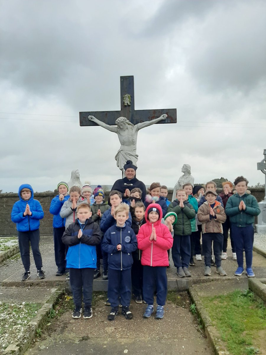 Boolavogue_NS's tweet photo. In November we Remember all those who are not gone from us, but gone before us.
Special thanks to Fr.White for leading us around St.Cormac's Church Cemetery, Boolavogue. #pray #3rd4th #Remember  #Prayers https://t.co/5y4G9Afaiy