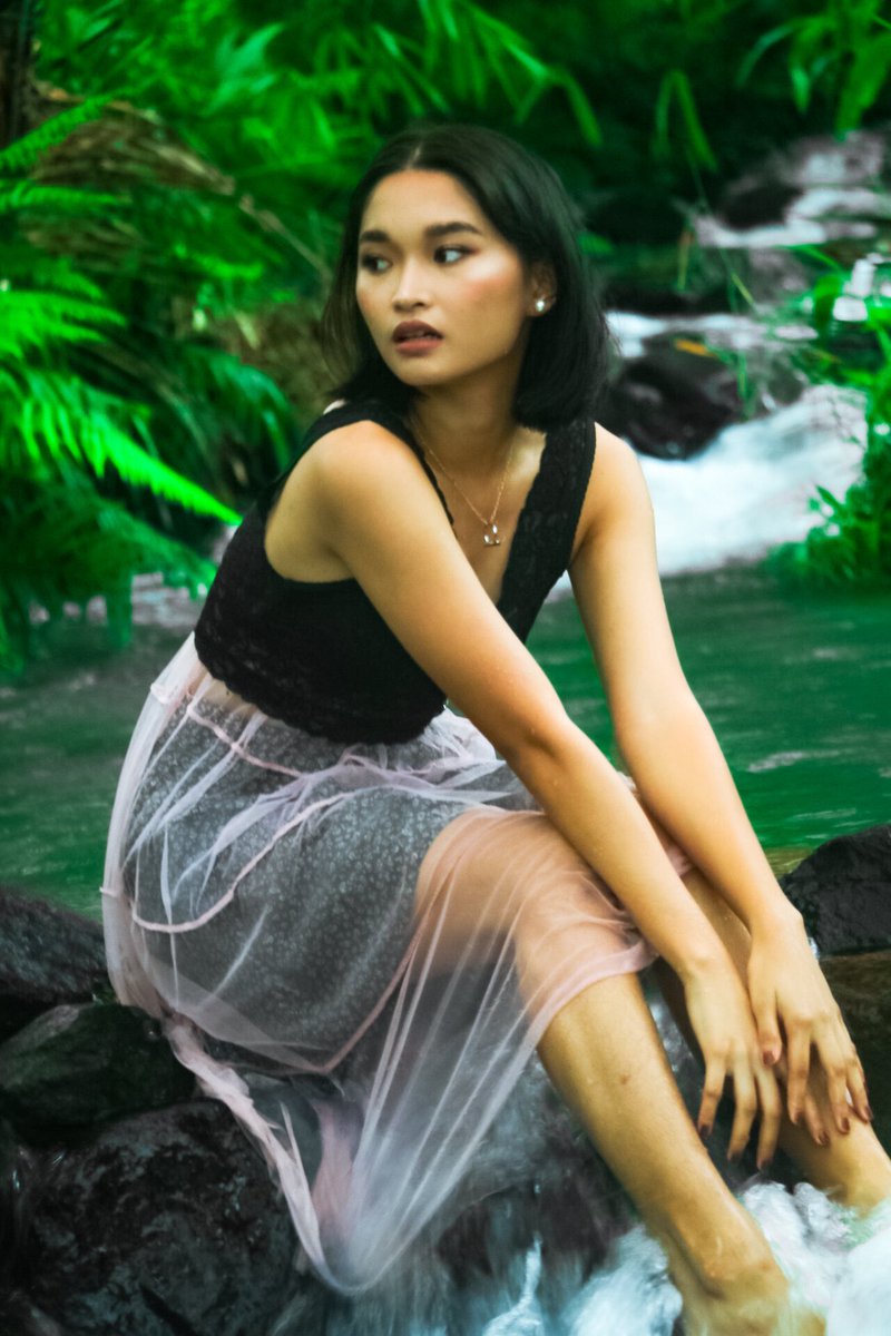 vinacleta's tweet photo. #ProjectUlysses

Practice muna ng pailan

Camera used: Canon EOS 760D
Location: Lucban,Quezon
Inframe: Eah Francesca Tabernilla, Camille Chua, Chloe Mancenido
HMUA: Vivian Lorean

#CagayanValleyNeedsHelp #TuguegaraoNeedsHelp #IsabelaNeedsHelp #WeCreativeAsOne #LeaveNoJuanBehind https://t.co/zfnuFMJ797
