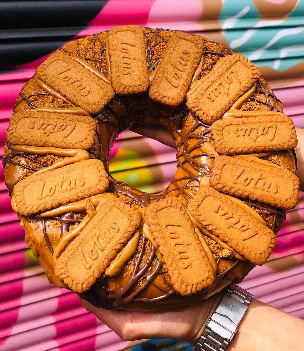 ProjectDUK's tweet photo. GIVEAWAY! 🍩

We’ve got a MEGA competition to win a MEGA DOUGHNUT!

All you have to do is:

• Follow @ProjectDUK ✅
• Retweet this post ✅
• Tag the friends you’d share the prize with ✅

The THREE winners will be announced on Sunday 29th at 6pm.

Good luck! 🙌 https://t.co/9Sclkx8P8h
