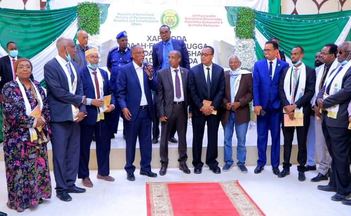 MinisterMed's tweet photo. It was a great pleasure to launch the National Civic Education programme for higher education students with the President of the Republic of Somaliland, HE @musebiihi. The programme will strengthen Somaliland’s democratic foundations by ensuring we have a more equitable society. https://t.co/yZ7PCBS7NJ
