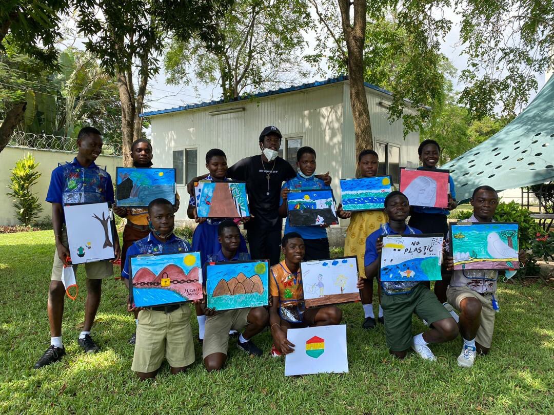 Music and visual artist, @worlasigh Joins Children To Reimagine A Better Future For World Children’s Day 2020. https://t.co/wft1YhCNK4
#Charlie18 https://t.co/dUmSBSrxC5