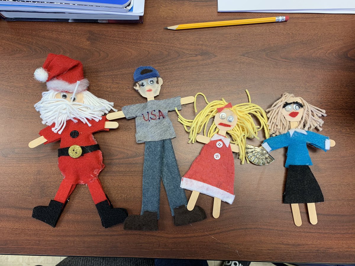 MrsUkena's tweet photo. When your students go all out for a stop motion project. 🎅🏽🎄 #Learnwith112 https://t.co/lnzjbbfnPL