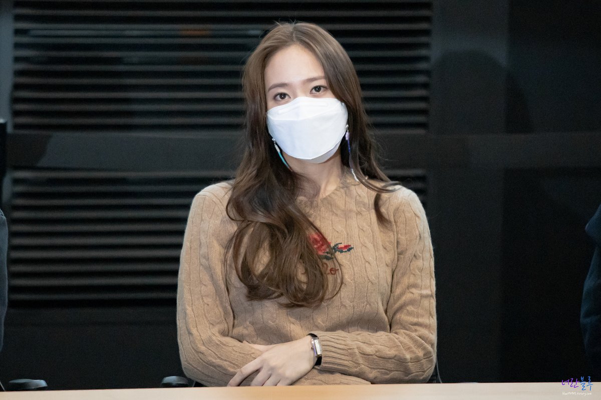 blue090905's tweet photo. 201112 크리스탈 애비규환 GV 월드타워 6p
#정수정 #크리스탈 #Krystal #에프엑스 #fx
https://t.co/U8hUGgKWCb https://t.co/9tM28JLkeo