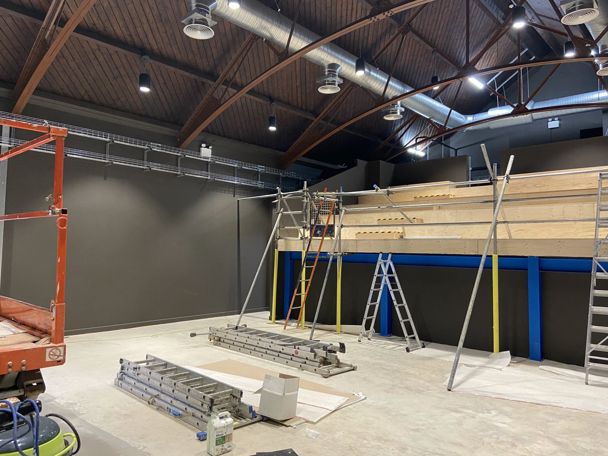 ReadingRep's tweet photo. We are obsessed with these red walls! What a bright and welcoming space this is becoming... #buildRDGrep #readingrep #newtheatre https://t.co/9dpduS3rZo