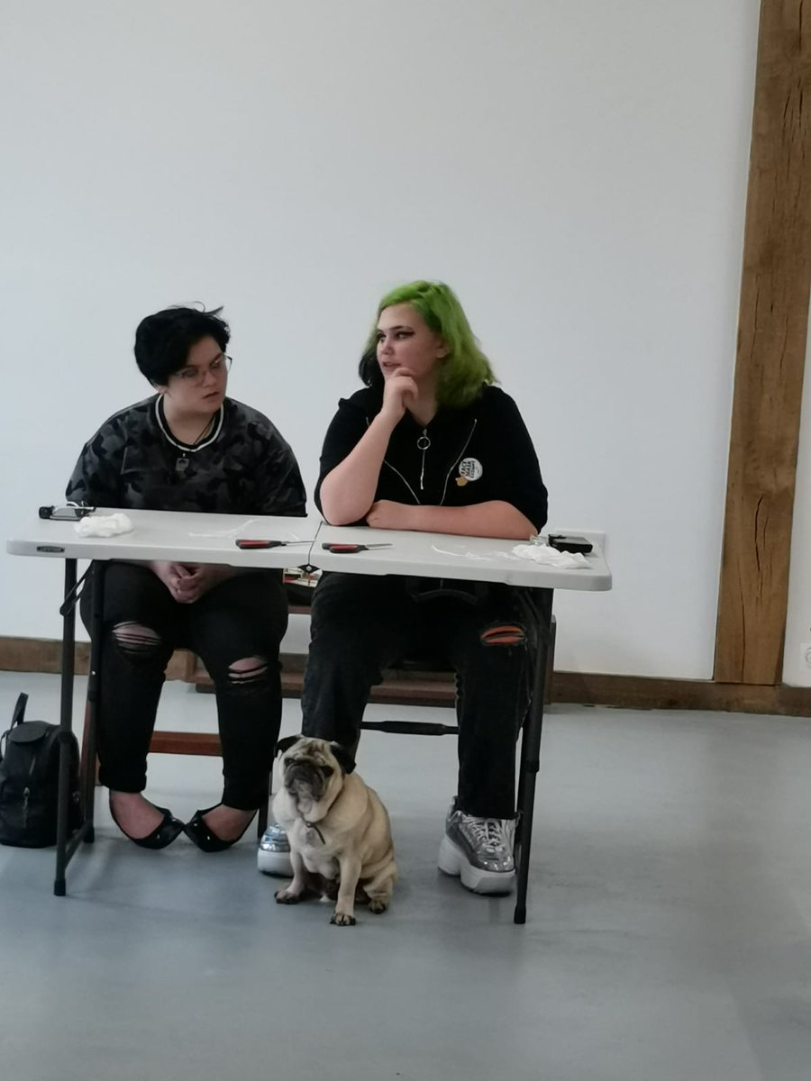Young volunteers enjoying workshop at the Dolphin Barge Museum in Sittingbourne learning traditional techniques of dyeing.
Thanks to Tallie Linseed, Eric the pug🐶 and @raybelcharters for facilitating. #heritage #swalehistory #barge #youngvolunteer