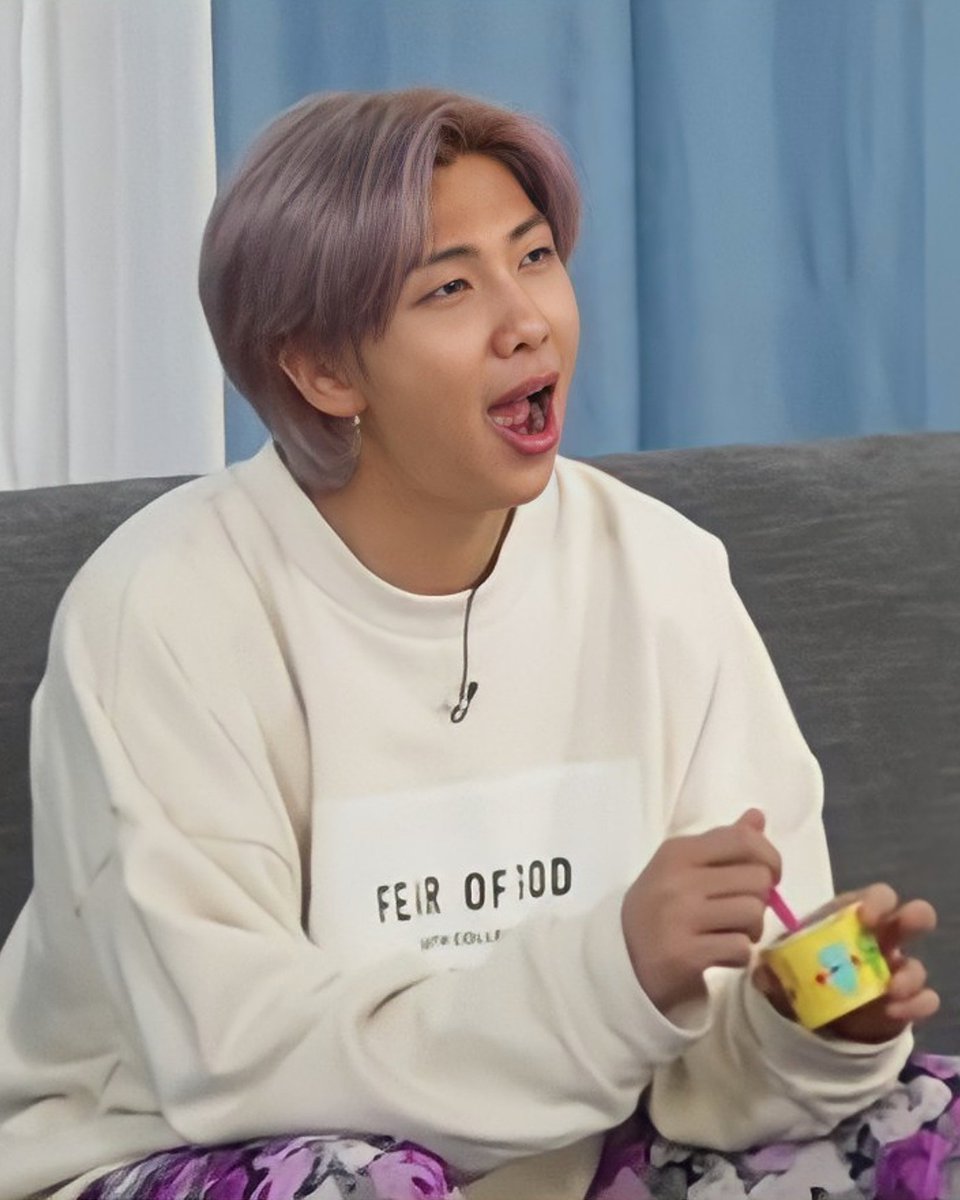 taekoobubbles's tweet photo. Namjoon RM RUN BTS EPISODE 117 💜
#NAMJOON #RM #KimNamjoon #namjoon𓂺 #NAMJOON #BTS #Zazzybangtan77 #Candyseokjin7 #RUNBTSEP117 #RunBts117 #runbts #NAMJOON https://t.co/PML3Uw7wRa