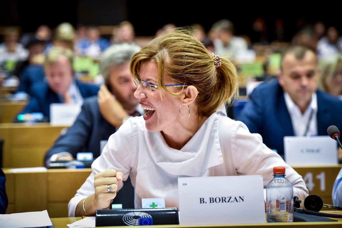 Europski parlament podržao sve prijedloge potpredsjednice Europskih socijalista <a href="/BiljanaBorzan/">Biljana Borzan</a> u Izvješću o održivom tržištu. Kruna je to višemjesečnih pregovora koje je Borzan vodila u ime <a href="/TheProgressives/">S&D Group</a>. Iskrene čestitke našoj europarlamentarki! 👏😊

sdp.hr/aktualno/izgla…