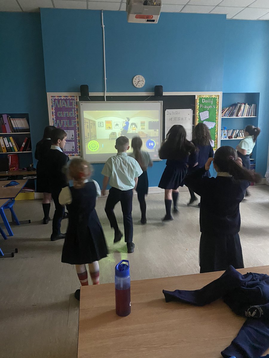 LongTowerKS2's tweet image. Thanks to @thebodycoach for keeping us fitter, healthier and happier. #keepfit #pewithjoe #LTPE