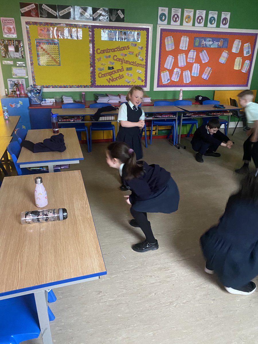 LongTowerKS2's tweet image. Thanks to @thebodycoach for keeping us fitter, healthier and happier. #keepfit #pewithjoe #LTPE