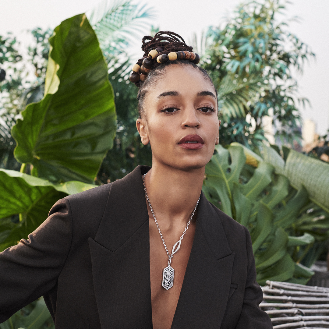 debeersgroup's tweet photo. “Aesthetically I adore them, but more than that, I feel empowered by their stories.” Indira Scott was struck by the beauty and inspirations behind our #ReSetCollective pendants. “Most importantly, they are being auctioned for a good cause.” Read more https://t.co/caRaCWhApA 💎 https://t.co/WdcSMTt2i2