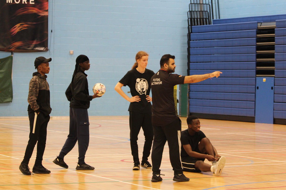 ❎Important Announcement❎

We anticipate recommencing face to face activity in the new year from 11th January 2021 🏓⚽️

We will make a further announcement on Thursday 7th January as to what the Term 2 offer will be 🏸🏀

#HealthyDMU