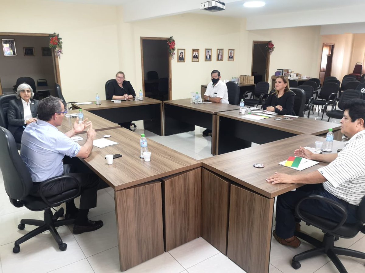 CODELESTEPY's tweet photo. Reunión de #codeleste con la Fundación Paraguaya https://t.co/fJxiBoDvqL