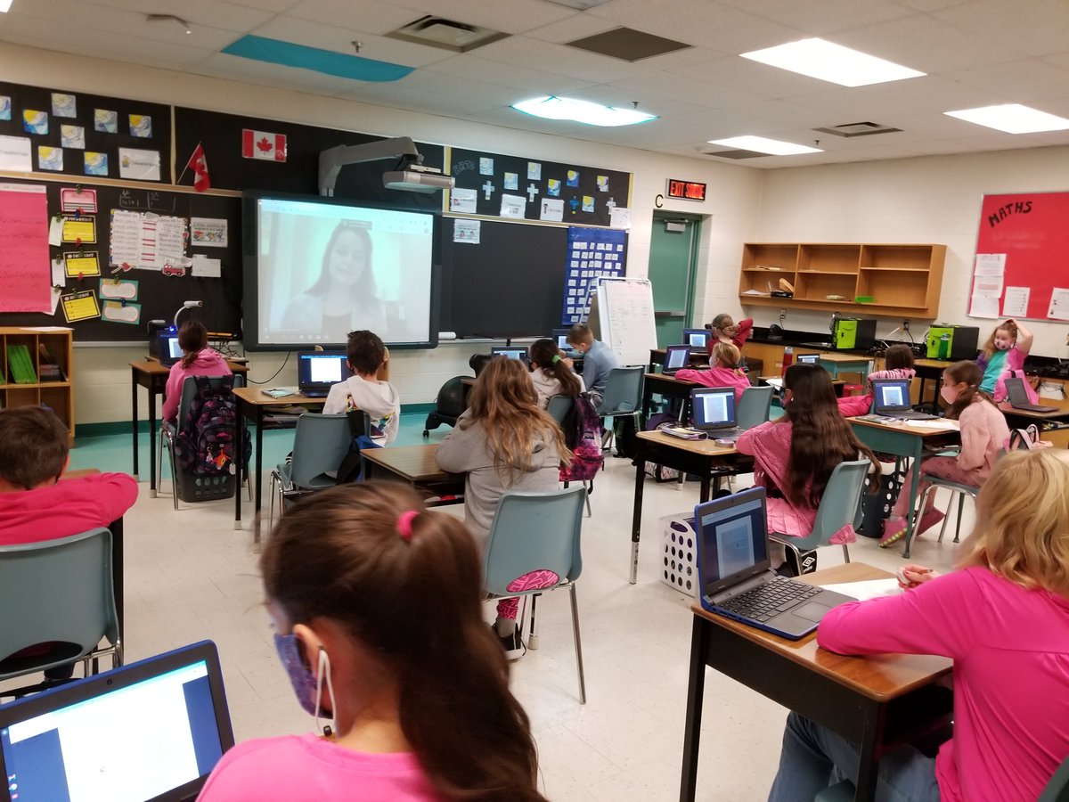 Lamara_P's tweet photo. L'École élémentaire Catholique Sacré Coeur de Georgetown m’a accueillie pour un atelier d’écriture ! 
Sacré Cœur primary school in Georgetown welcomed me in their classroom for a writing workshop. They were so eager to learn ! @refc_ #csmonavenir #lireenontario @editionsdavid https://t.co/ysxeslCrr9