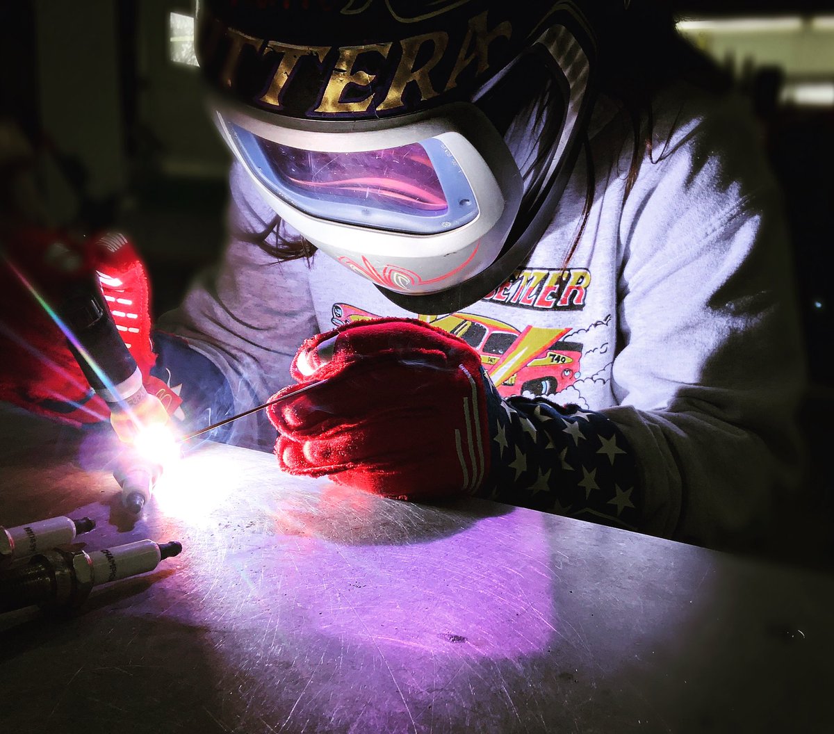 TheKatieButtera's tweet photo. Welding with Foster today.
Cause alll the best were Buttera Built.
#legacybaby
#keepingthenameinthegame https://t.co/qrno89J3Fb
