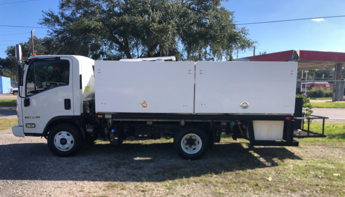 GTLeasing's tweet image. Year : 2011 
Make : Isuzu 
Model : NPR w/Spray Body
Options : Diesel, 73,700 mi, 150/50 Split, 600 main
$26,500 + tax tag
Call 904-398-5000 
GTLeasing.com 
#Jacksonville #Florida #GTLeasing #TruckLeasing #SprayTrucks #SprayRigs #NorthEastFlorida #isuzu #IsuzuNPR