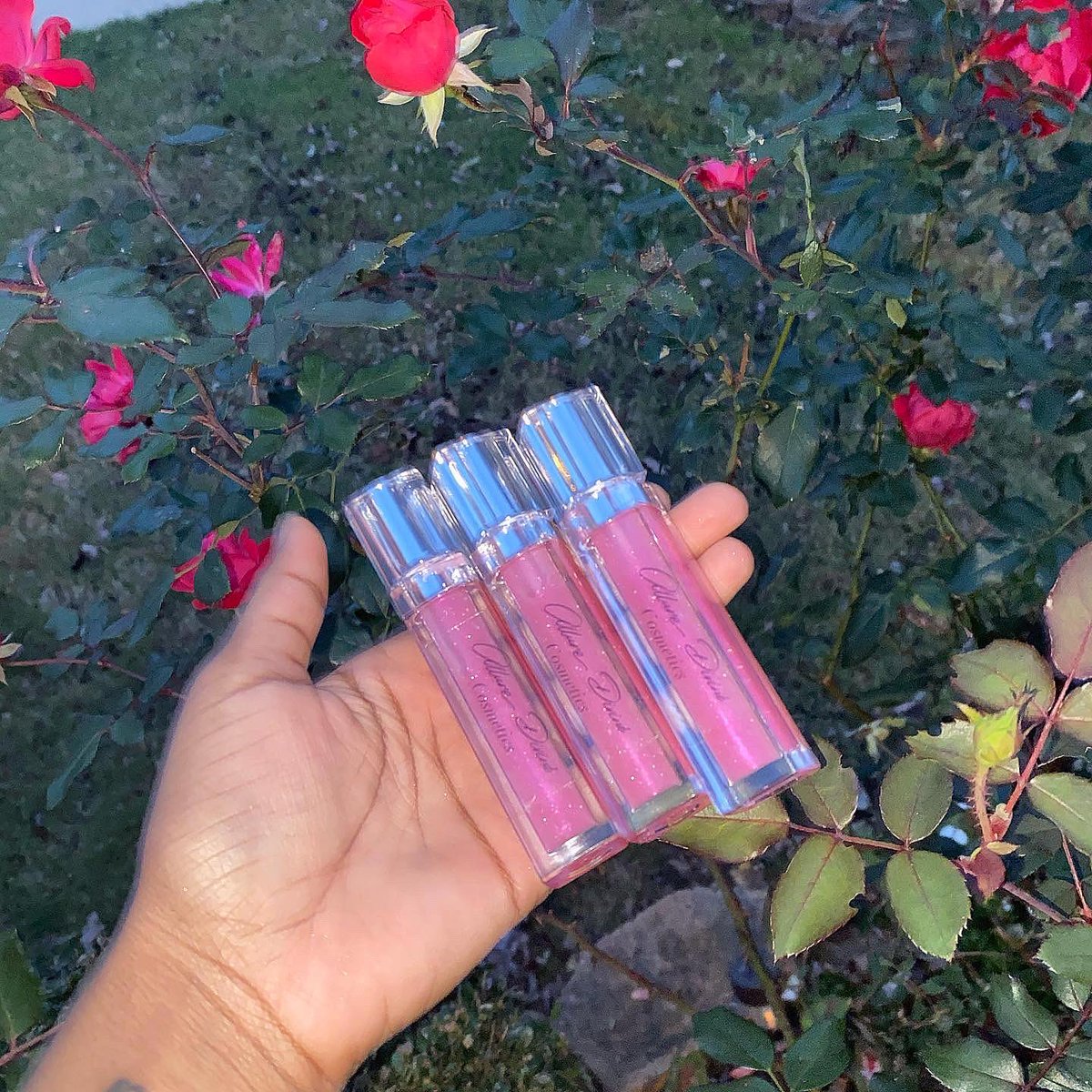 _alluredivine's tweet photo. Our “Barbie” gloss looks amazing in this scenery ✨💕

Launch date coming soon : 11/??/2020

#blackownedbusinessess #lipgloss #lipglossbusiness #lipfiller #beauty #cosmetics #makeup #squeezetubes #pink #supportsmallbusiness #supportlocalbusiness #support #glitter #comingsoon https://t.co/UqLjHG7wG7