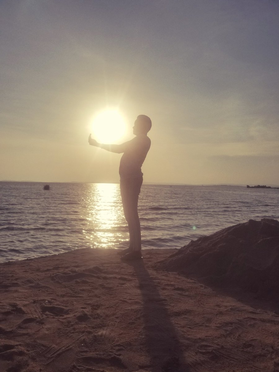 joji_smith's tweet photo. #beautifulpieces
taken by @oceng_raphael 😊✌ https://t.co/fvpp74bJeM