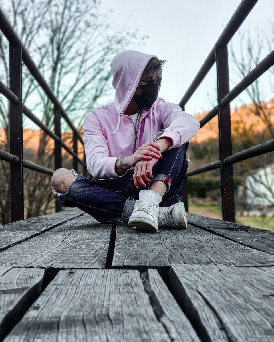 diba_simone's tweet photo. There are 3 days left until ALL MY LOVE is released ❤🚨
#music #love #edmmusic #musician #newmusic #musica #edm #instagood #instagram #follow #artist #like #allmylove #dj #dance #s #guitar #photography #song #life #pyronxt #happy #nature #fashion #live #style #newmusicalert https://t.co/WxY6bTZ09u