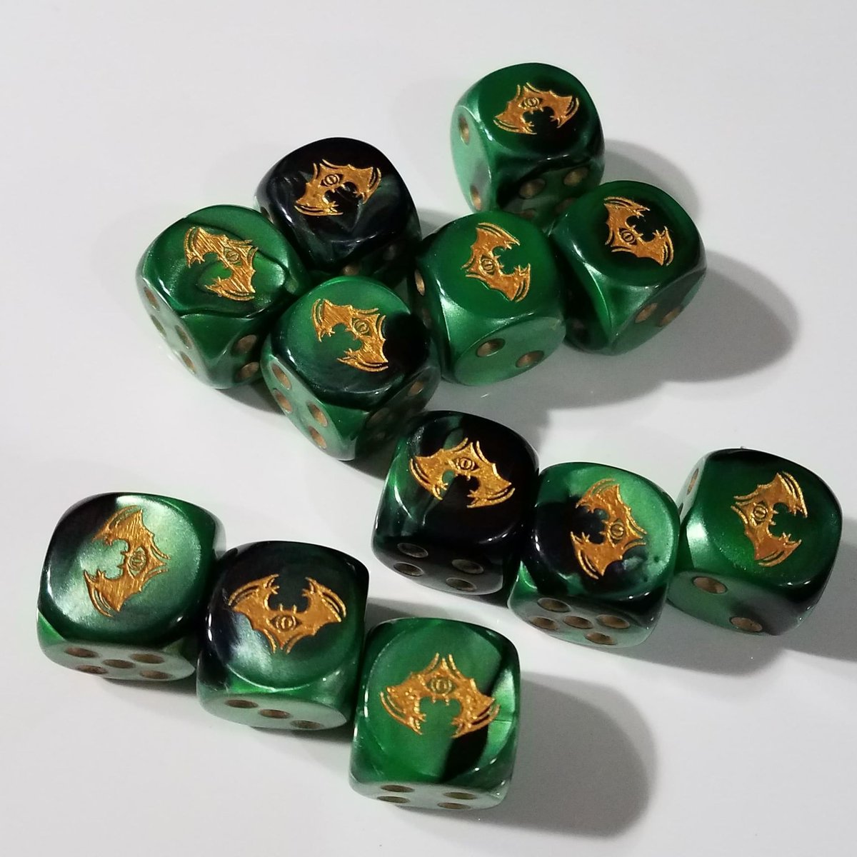 SunDnDay's tweet photo. The Outsiders d6 set from the Rise of the Drow Kickstarter.
#DnD #5e #DungeonsAndDragons #DnD5e #RPG #Dice #DicePorn #DiceAddict #DiceHoard #ILoveDice #YearOfTheCrit #Kickstarter https://t.co/WamyFORLz4