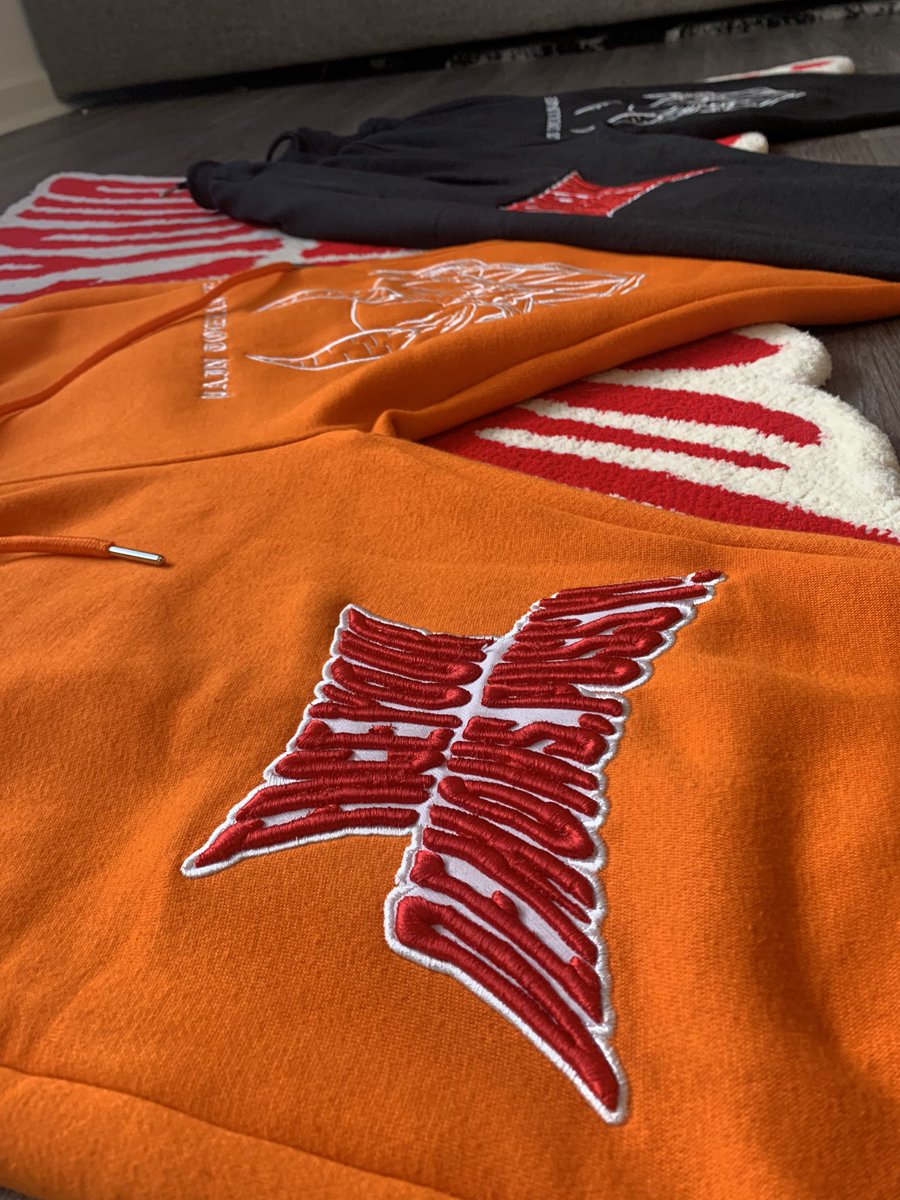 RAHEEMISBLIND's tweet photo. pop up inna few days 👹👯‍♂️ sweatpants by @paint0lerance https://t.co/xshlQsa8T9