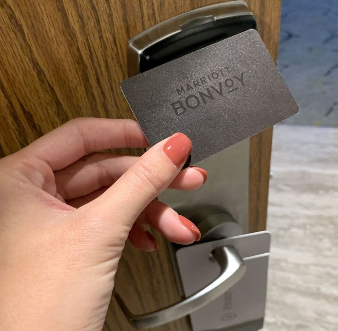 SheratonLAX's tweet photo. Government employees, book your 2020 stay and receive 300 bonus Marriott Bonvoy Points per stay, 10% off of food and beverages, and complimentary parking. Contact our sales office at (310) 642-4885 to book. https://t.co/2gjODgNWTn