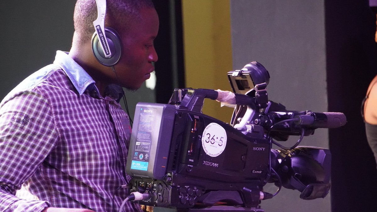 crow_motion's tweet photo. Is Kenyan art archived enough for posterity or even educational purposes? That's the reason we exist. To archive Art and Art processes. Art &amp; culture documentaries are our speciality and we're greatful that @DfsKenya partnered with @kitfest_ke to enable us document #KITFEST2020 https://t.co/o05OiiFFdG