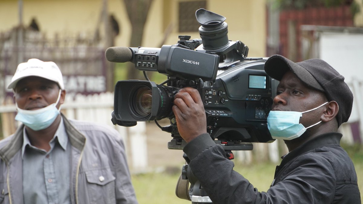 crow_motion's tweet photo. Is Kenyan art archived enough for posterity or even educational purposes? That's the reason we exist. To archive Art and Art processes. Art &amp; culture documentaries are our speciality and we're greatful that @DfsKenya partnered with @kitfest_ke to enable us document #KITFEST2020 https://t.co/o05OiiFFdG