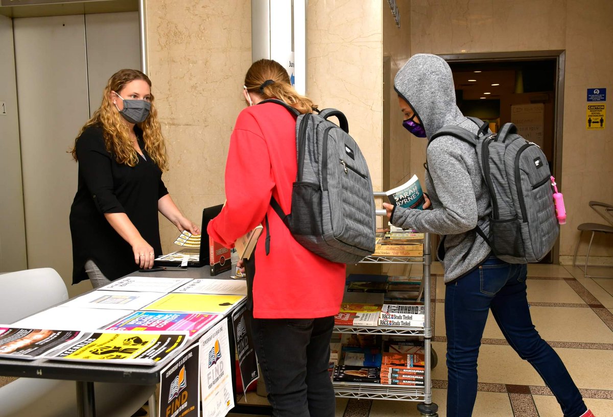 CityHighPgh's tweet image. CITY HIGH STUDENTS AND STAFF END TRIMESTER 1!

Congratulations to all City High students, families, teachers, staff, and administrators for making it through this unprecedented trimester of Livestream Learning.  

#CityHighPgh #LivestreamLearning