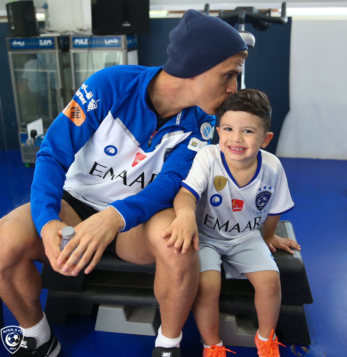 Alhilal_FC's tweet photo. 🤝 HOLA PAOLO 🤩💙 

@cuellargustavo6 https://t.co/1gpi2HHniH