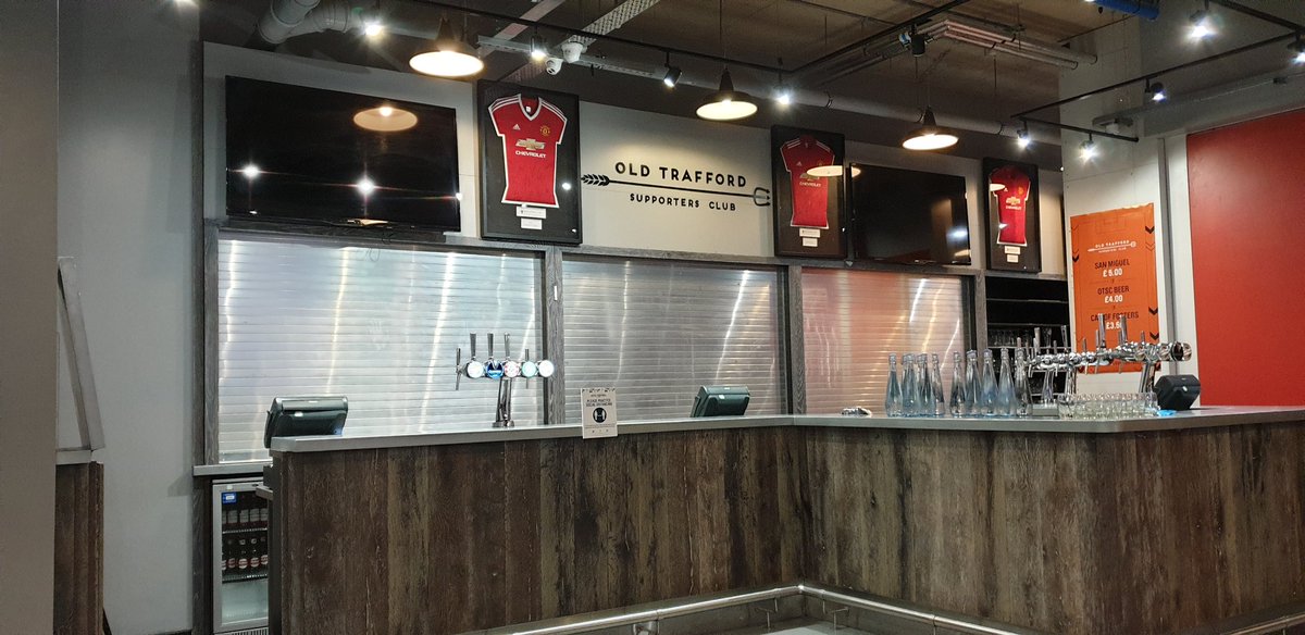 drkay1969's tweet photo. First job today Hotel Football #ManUnited @paultinx @7clarkyred https://t.co/dDJijKsFcF