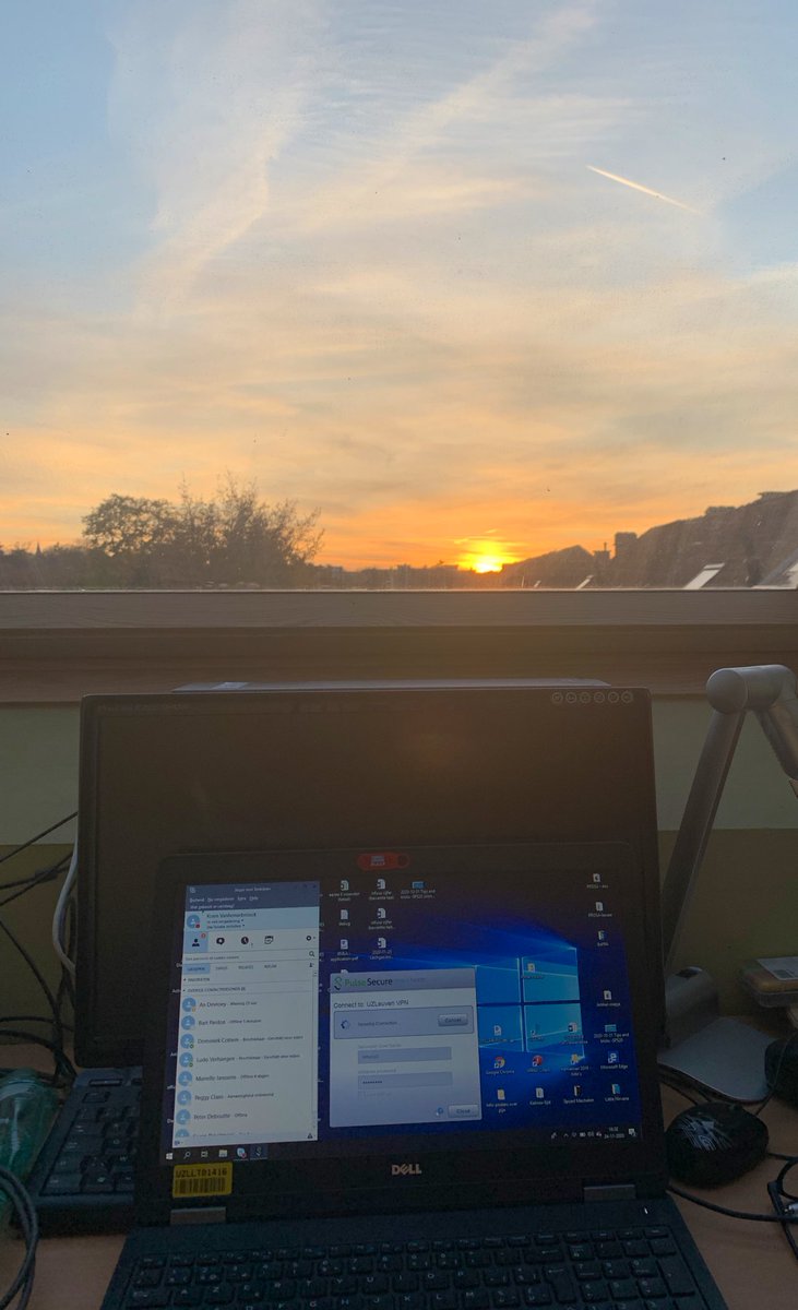 koenvhb's tweet photo. Na heel de dag in @UZLeuven te hebben gewerkt, nog snel even van #thuis inloggen voor de laatste vergadering van de dag! #flexibiliteit wordt het ook wel genoemd. 😊👍🏼 #zon #uitzicht #prosa #sedatie #zorgplan #DoeErNogMaarEentje https://t.co/1auZGcqCas