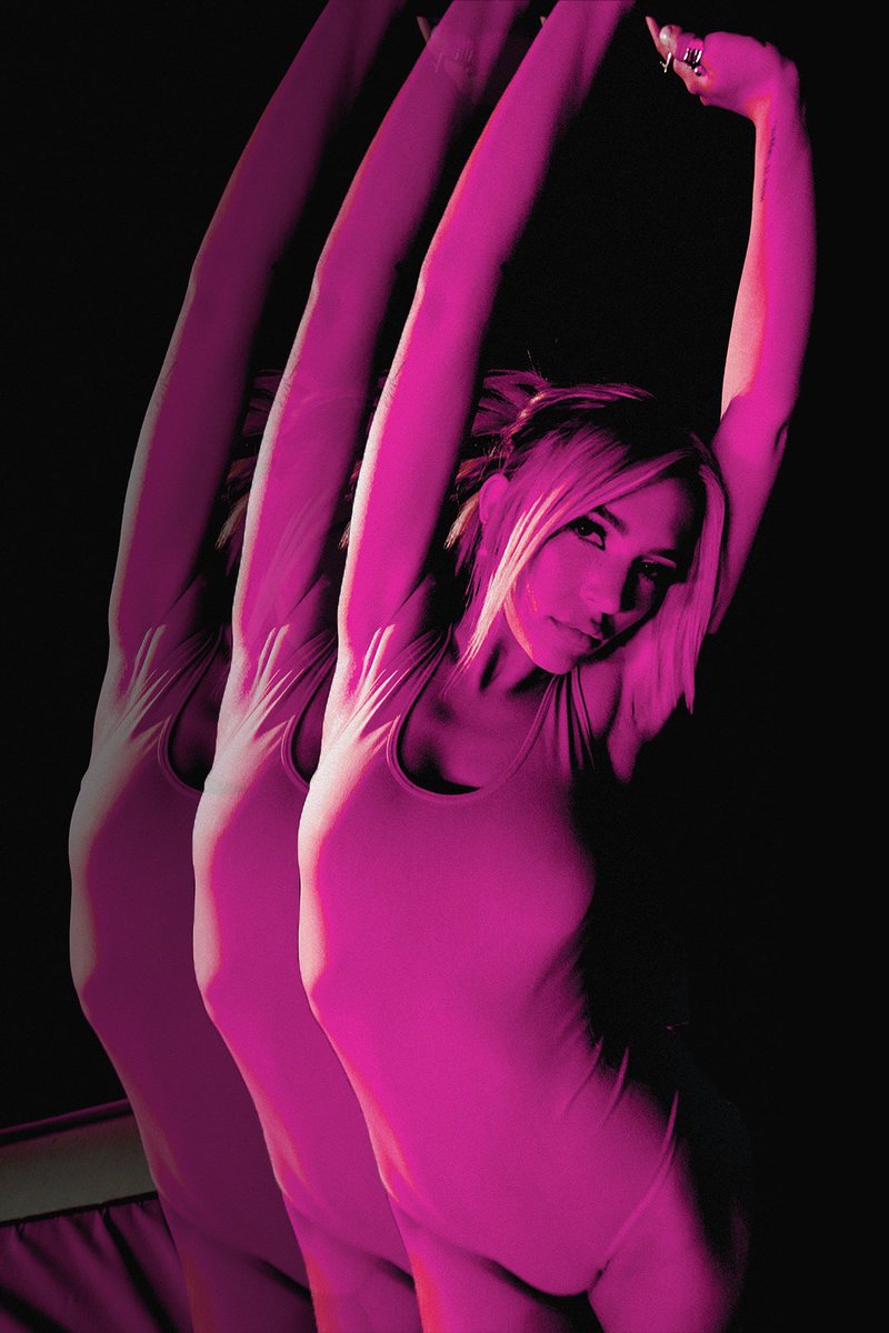 UFSGP's tweet image. Last chance to sign up for SGP’s virtual show with Lennon Stella TONIGHT at 7:30 p.m. We hope to see you there! Sign up here: bit.ly/uf-lennonstella