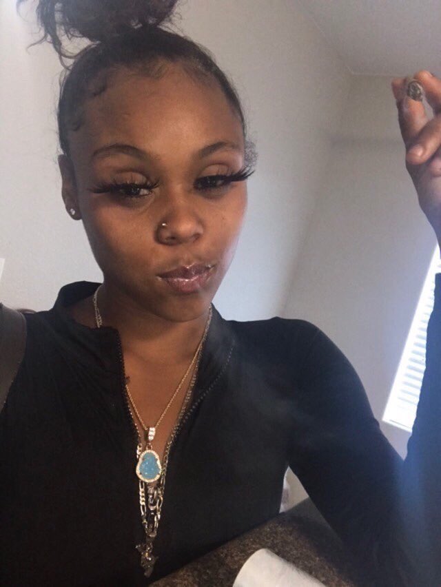 TherealAlexis on Twitter: "Doing $70 #meetups ($40 Deposit) & $20 #Facetime Sessions 💜😏Also