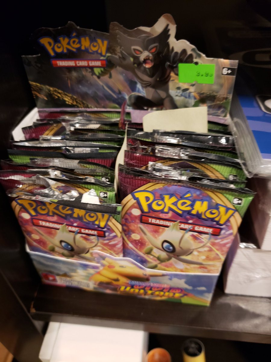 wingxzero81's tweet photo. @MmmGorgeous @AustinCreedWins @UpUpDwnDwn I hate you breeze. I bought all this and no Pikachu. You holding that card got me crying. CRYING. UP UP DOWN DOWN 4 life. Boo to -><--><- https://t.co/NdOPblvkiQ