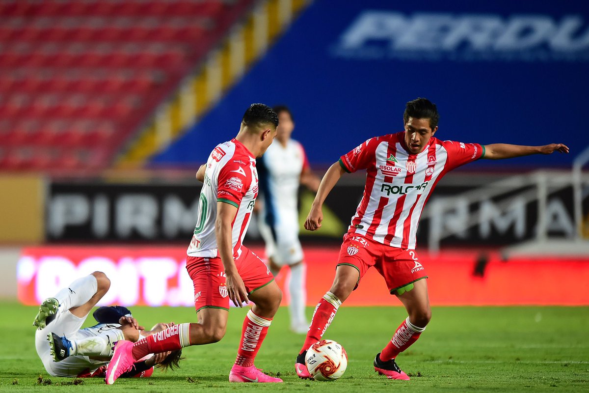 Se acaba un torneo más, gracias por tantas alegrías <a href="/ClubNecaxa/">Club Necaxa</a>. ⚡️❤️. Gracias a Dios por cada momento vivido, gracias a mi familia, al equipo, a la directiva y a Toda la Afición que a pesar de todo siempre estuvo con nosotros. ⚡️⚽️😍🍀