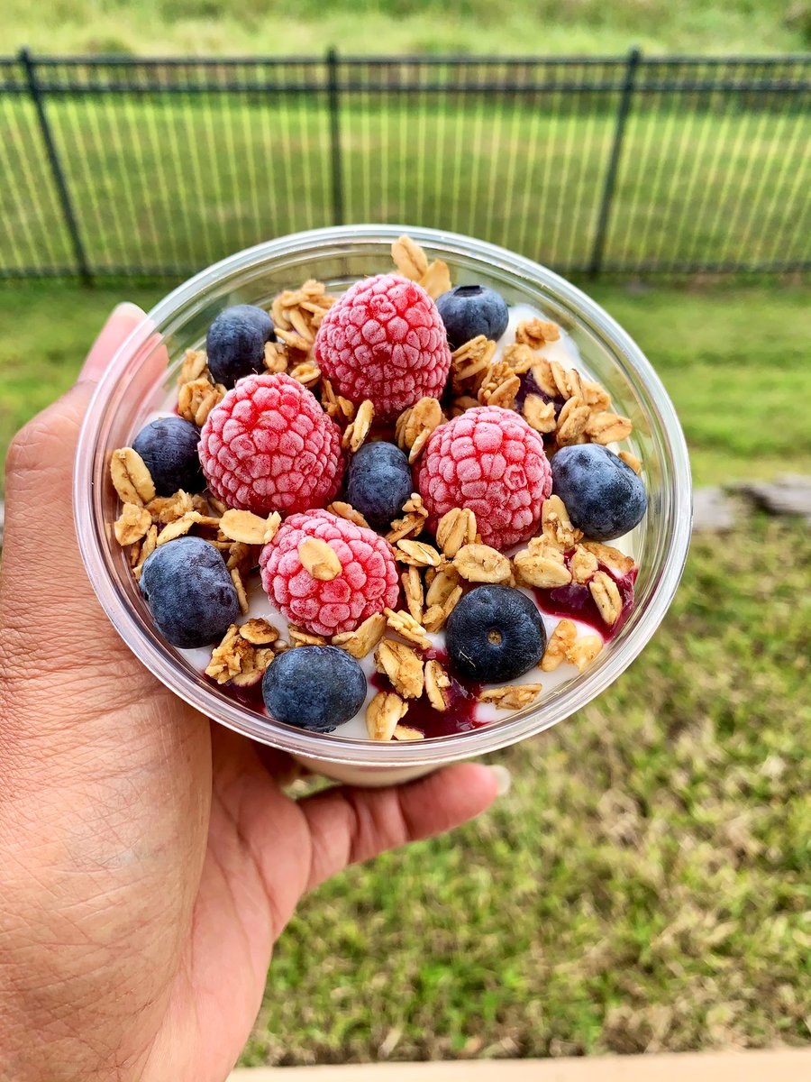 KappaCane's tweet photo. Eat Healthier. #Breffus #Parfait #IceCold🥶 #FatBoyEats😋 https://t.co/jpLBczfgGs