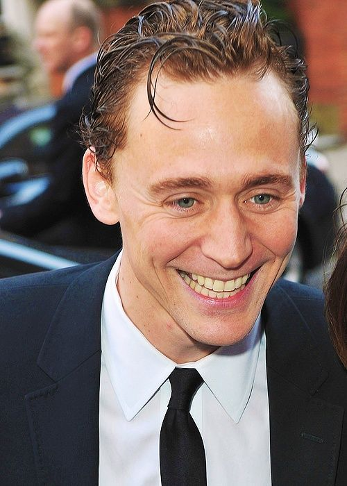 jakelinesanders's tweet photo. My fav numbers are from his birthday: 09/02/1981.
#TomHiddleston #HiddlesNumbers @HiddlestonSpam https://t.co/YBEs3Qv7D5