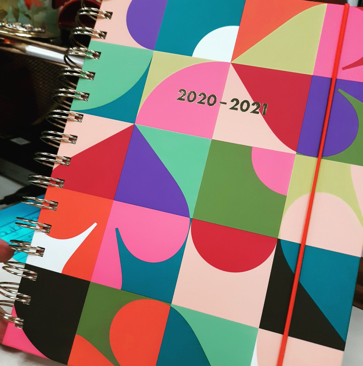 MarlenaCWilson's tweet photo. The happiness when your new planner arrives... ๐๐๐ Am I the only one? #WorkingGirl #BossLady #TVNewsLife #BossBabe #KateSpade #KateSpadeNewYork #KateSpadePlanner #RedLipsSassySips https://t.co/EGUGyozFus