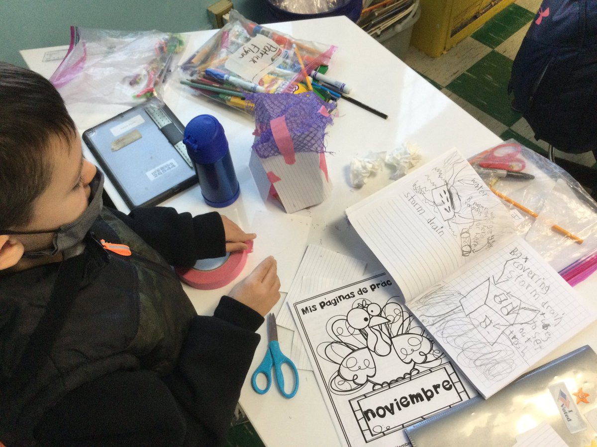 Leeweerichards's tweet photo. “This is hard!” and “ I don’t know what to do!” Turned into “ This is the first time I am inventing something!” 2nd Graders examined the properties of their materials and the job they needed them to perform! Project Storm Drain! 
@Hampton_Street #MineolaProud #operationsplash https://t.co/5RqX0rNOWO