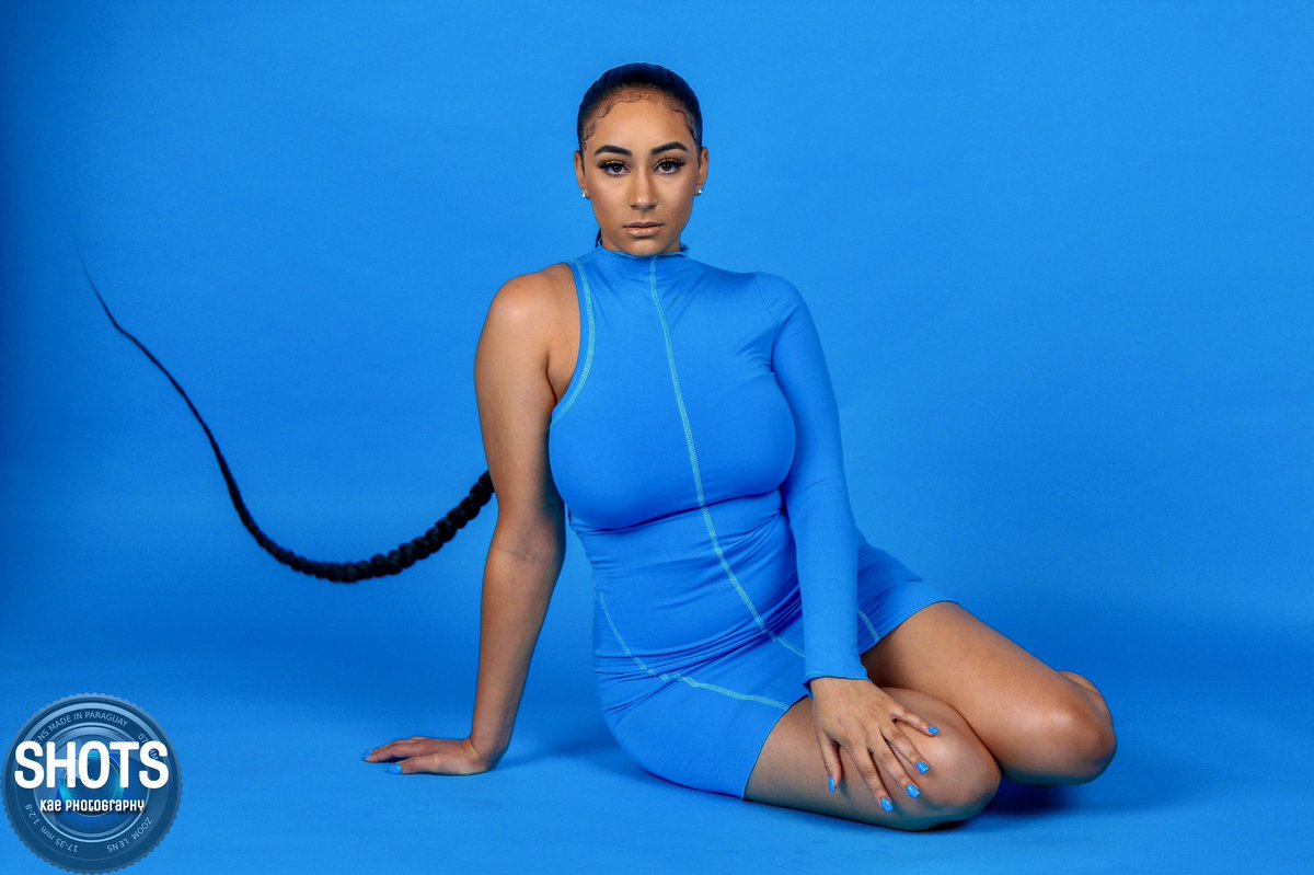 shotsbykae's tweet image. Floating in the Blue💙
ft. @danieledixon