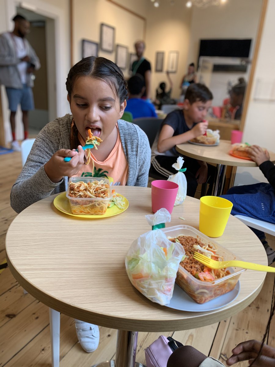 UKAkshayaPatra's tweet photo. Winter is coming and this year will be harder given the pandemic and the increased food poverty among so many children in the UK. We aim to serve up to 100,000 meals by February. Help us, because when we come together, we can do a lot - https://t.co/92vlQJvb78

#CommunitiesCan https://t.co/hsNOE4AIZW