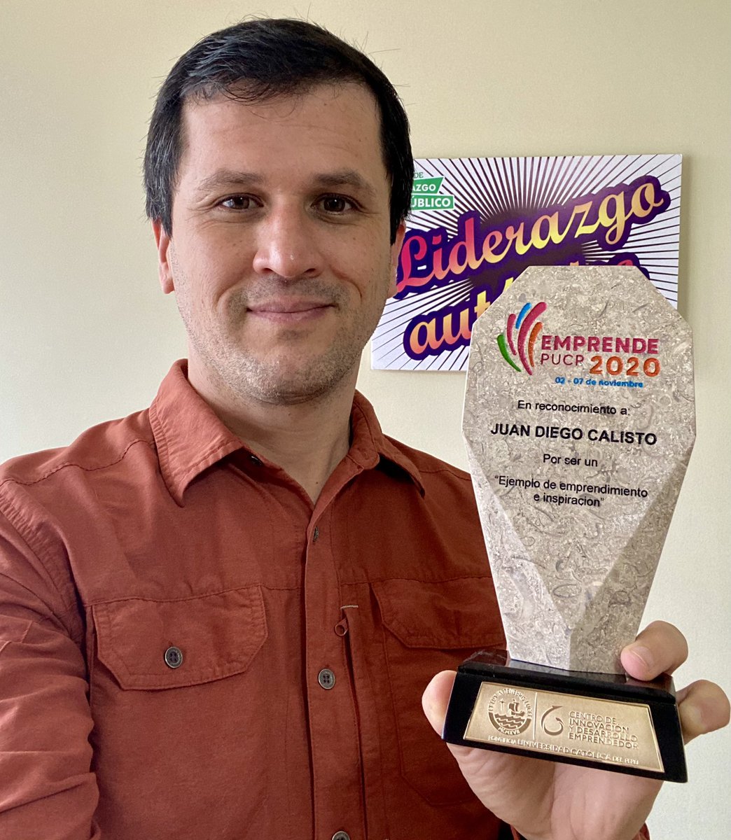 jdcalisto's tweet photo. Agradecido por el reconocimiento, y consciente de que ya somos muchos que hemos emprendido y de alguna manera siempre nos inspiramos entre nosotros. Aún nos quedan muchos años para seguir gestando el cambio, con coherencia, creatividad y amor. #EmprendePUCP2020 @ruwasunchis https://t.co/cz4lkFmouU